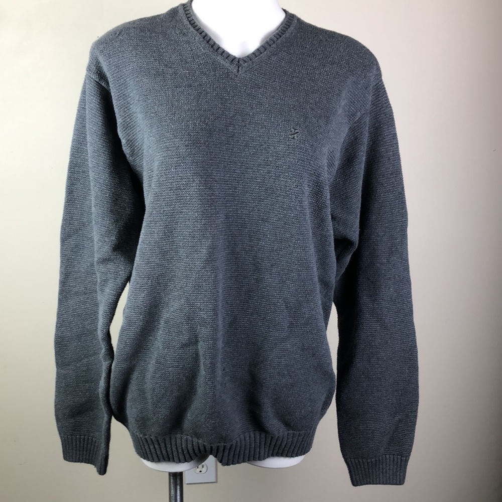 Izod V-Neck Knit Sweater Gray